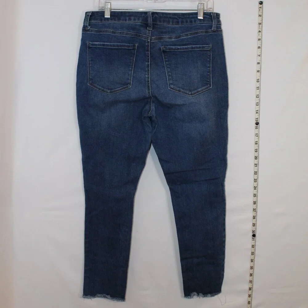 a.n.a. mid-rise medium wash denim jeggings frayed ankle hem distressed knees 14 - Picture 3 of 5